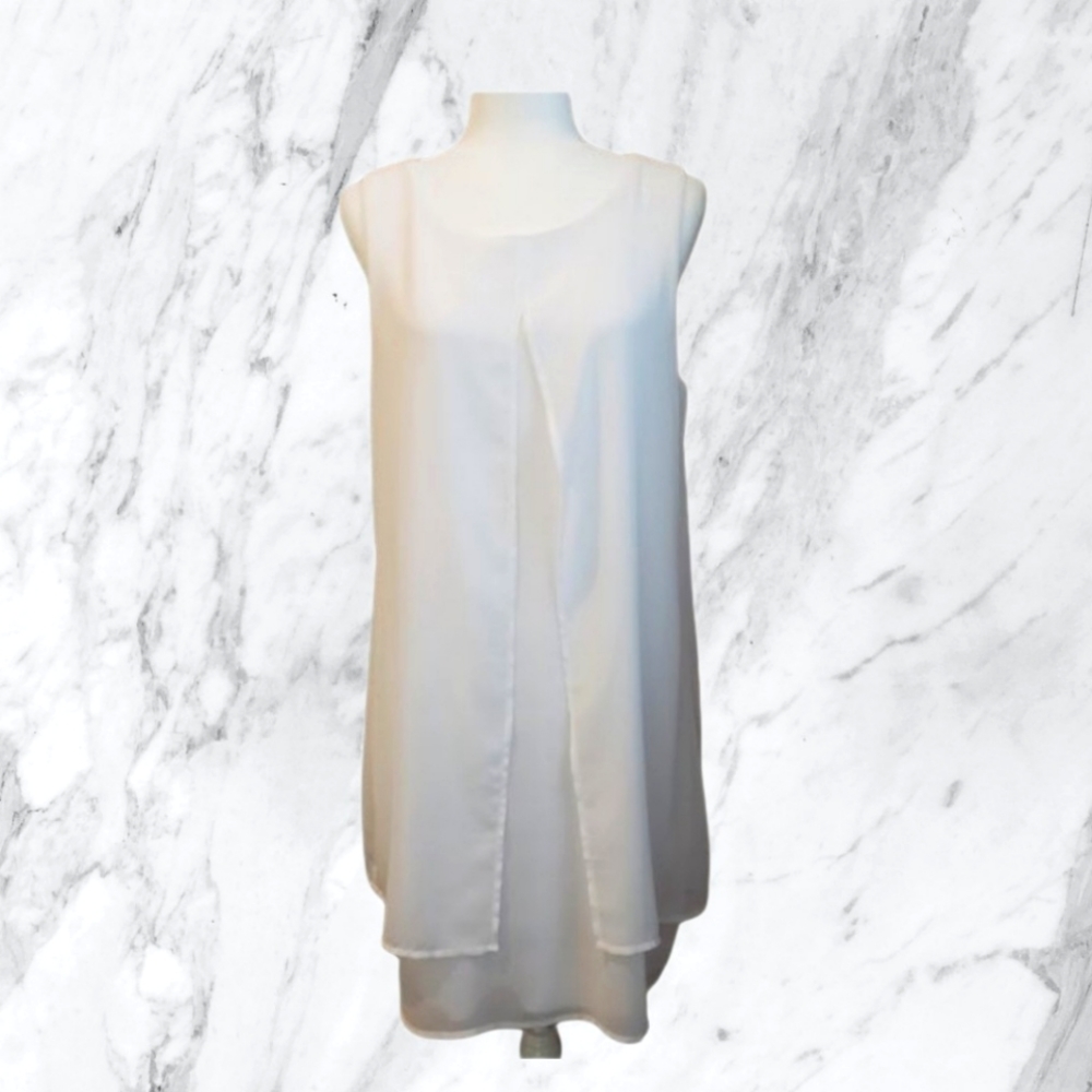 Neiman Marcus Chiffon Sleeveless White Dress